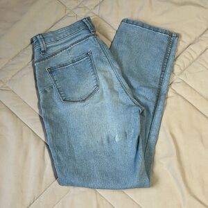 No Boundaries High Rise Sculpting Jeans